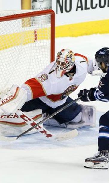 Perreault scores shootout winner, Jets beat Panthers 4-3 (Dec 15, 2016)